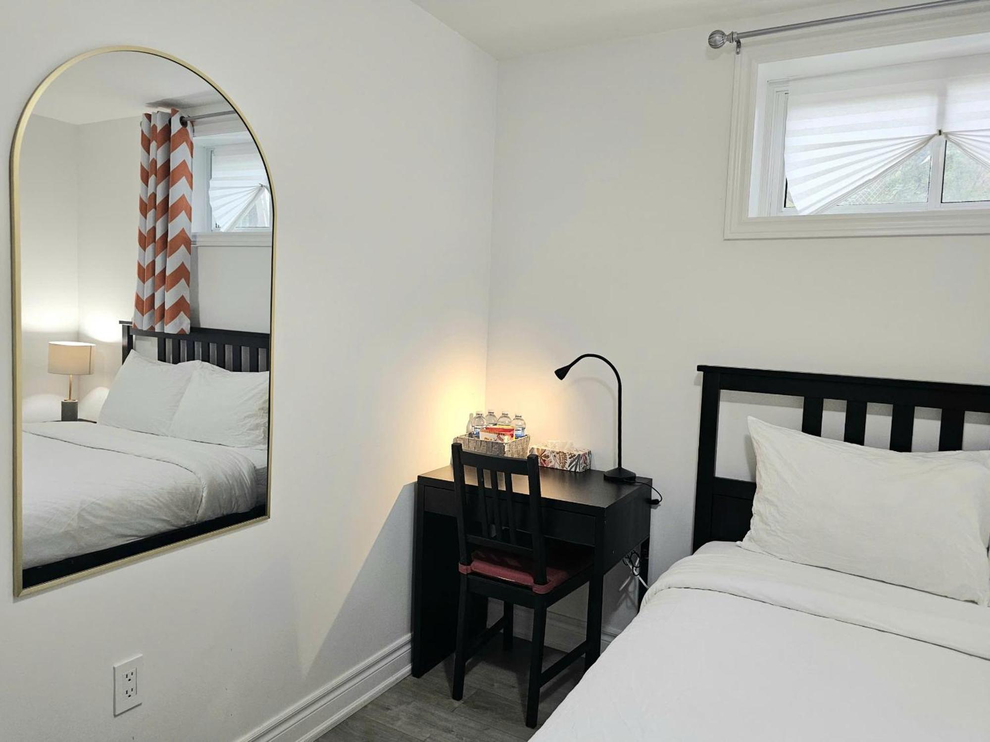 A Home Away Τορόντο Εξωτερικό φωτογραφία